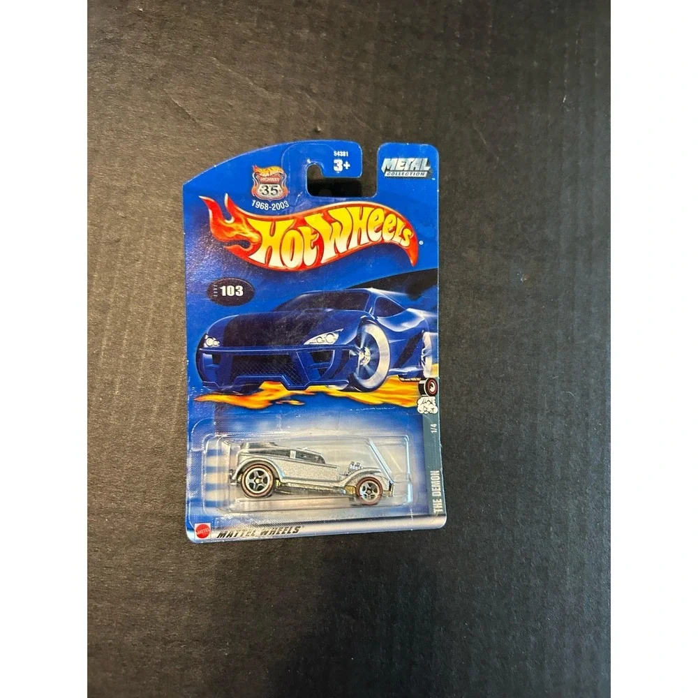 Lot Of 9 NIP 1:64‎ Diecast Hot Wheels Random Assortment